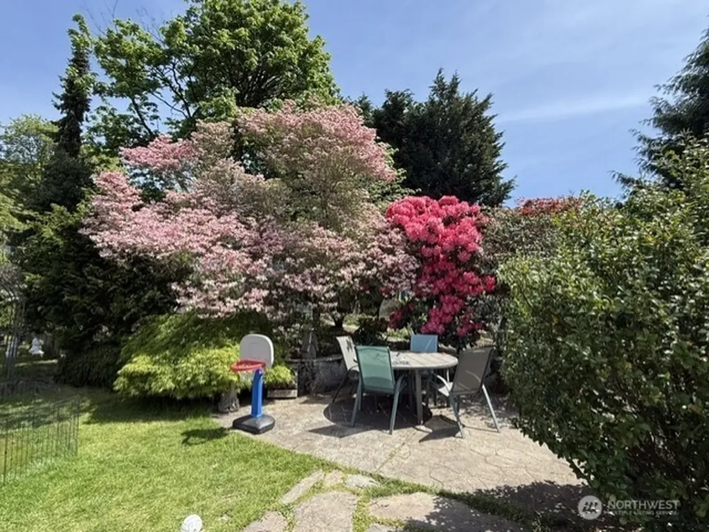 5712 141st Place SE Bellevue WA 98006