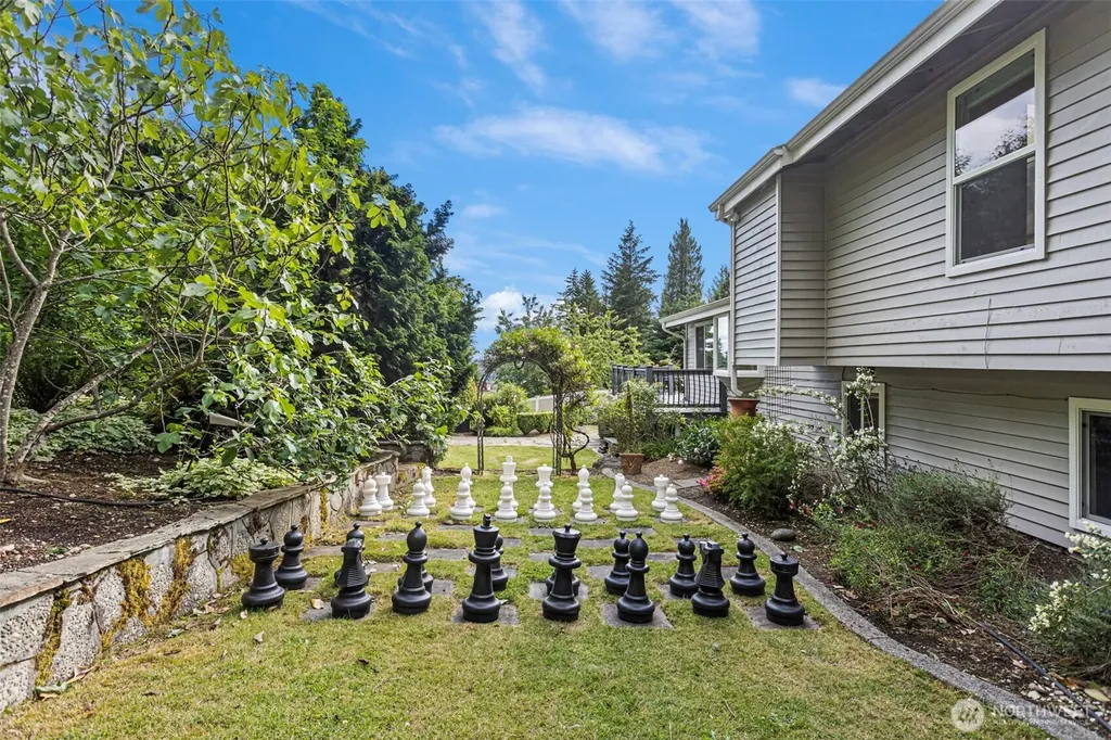 5712 141st Place SE Bellevue WA 98006