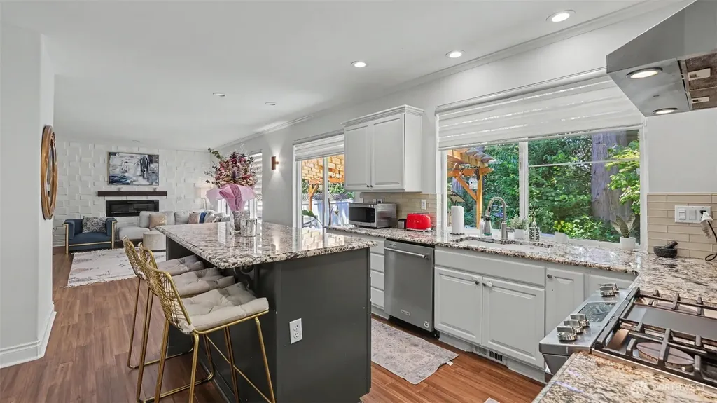 17337 SE 185th Place Renton WA 98058