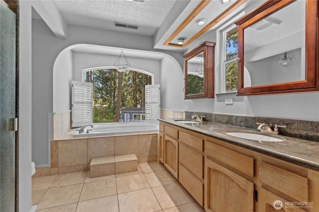 12222 Gravelly Lake Drive SW Lakewood WA 98499
