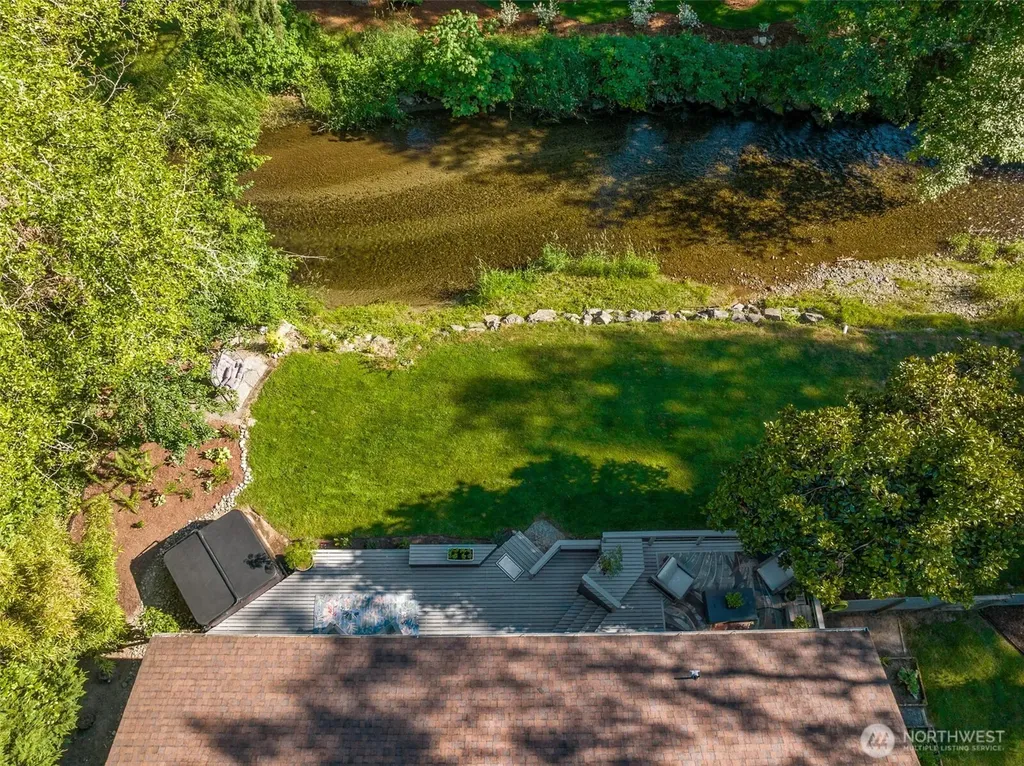 501 SE Sycamore Place Issaquah WA 98027