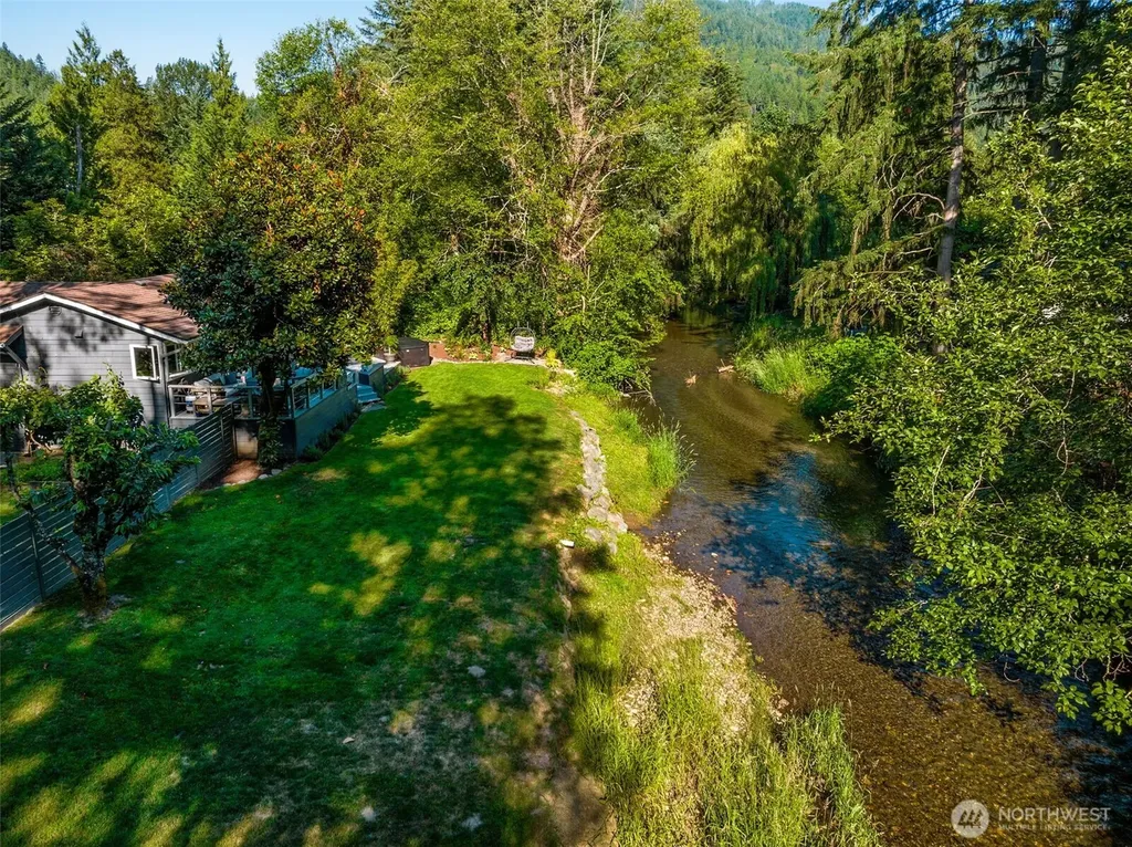 501 SE Sycamore Place Issaquah WA 98027
