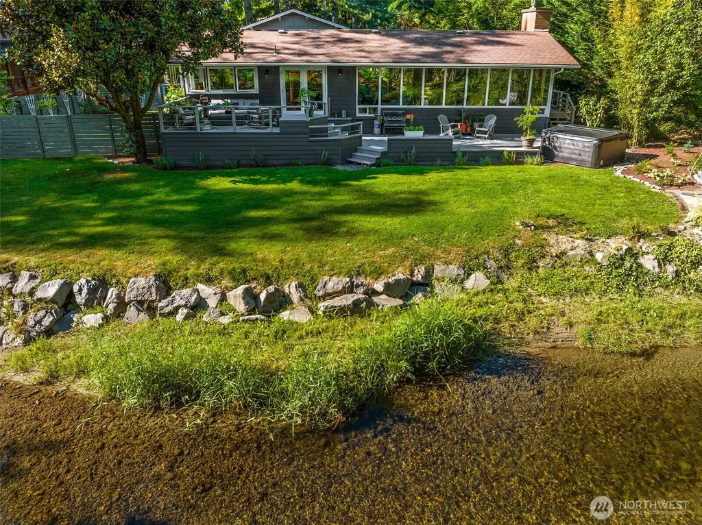 501 SE Sycamore Place Issaquah WA 98027