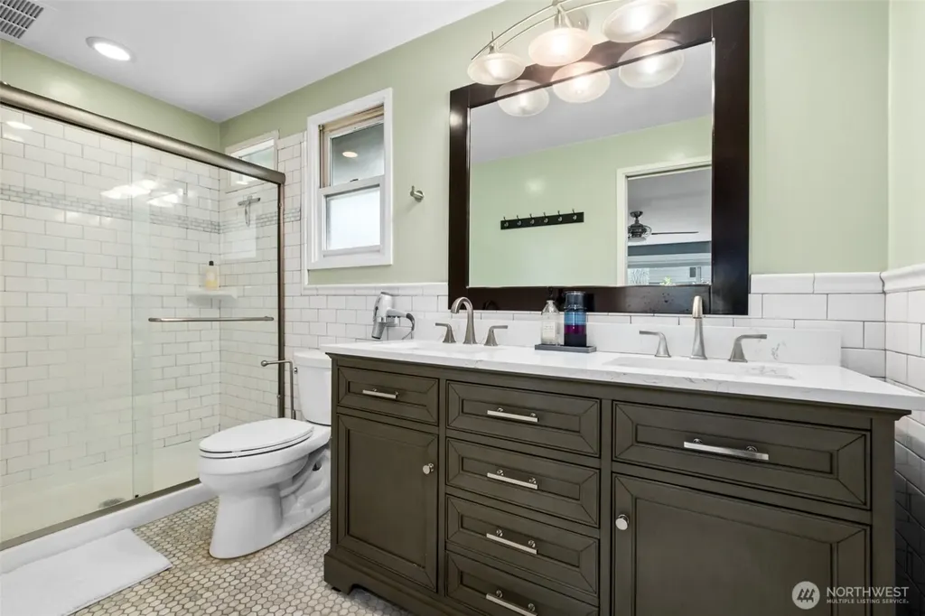 501 SE Sycamore Place Issaquah WA 98027