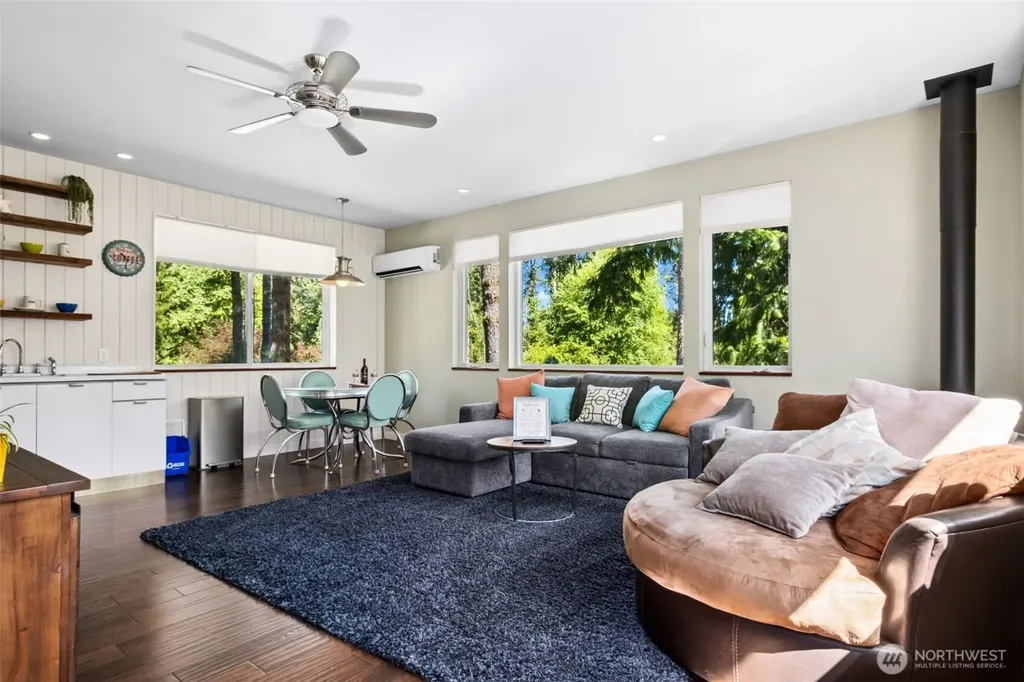 501 SE Sycamore Place Issaquah WA 98027