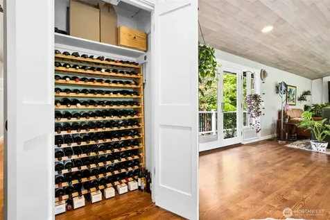 501 SE Sycamore Place Issaquah WA 98027
