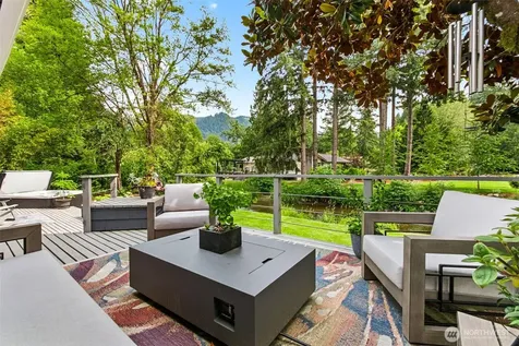 501 SE Sycamore Place Issaquah WA 98027