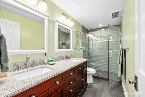 501 SE Sycamore Place Issaquah WA 98027