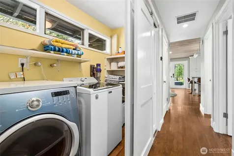 501 SE Sycamore Place Issaquah WA 98027