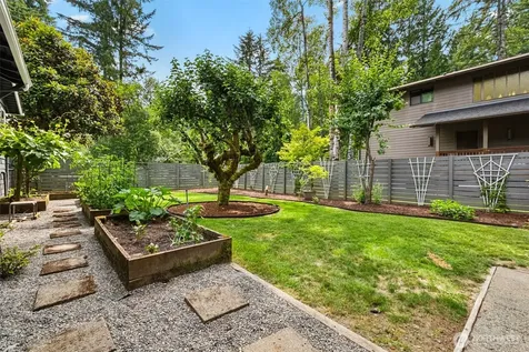 501 SE Sycamore Place Issaquah WA 98027