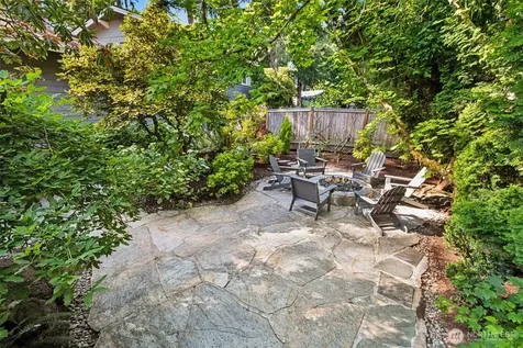 501 SE Sycamore Place Issaquah WA 98027