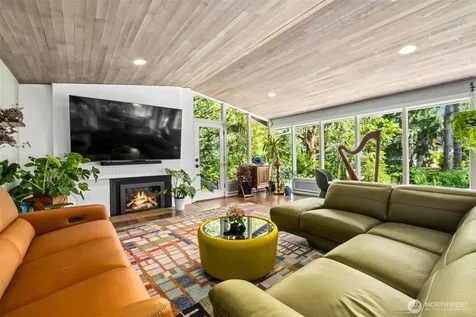501 SE Sycamore Place Issaquah WA 98027