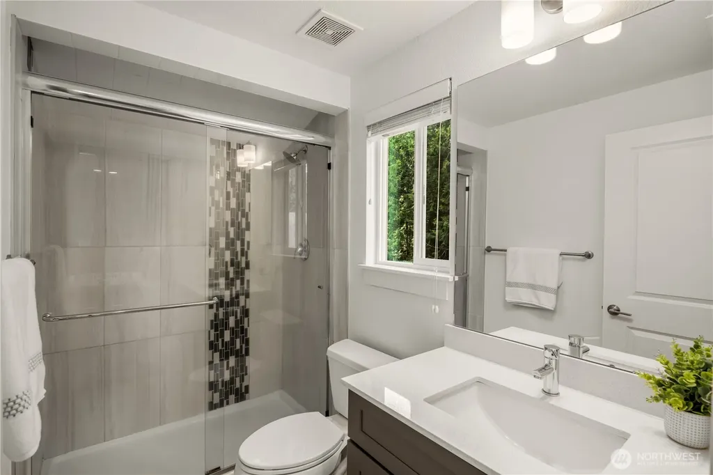 21604 78th Avenue SE Woodinville WA 98072