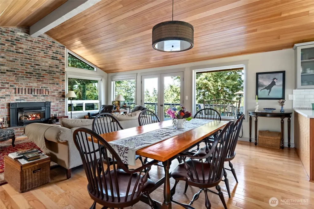 1045 NE Summit Loop Coupeville WA 98239