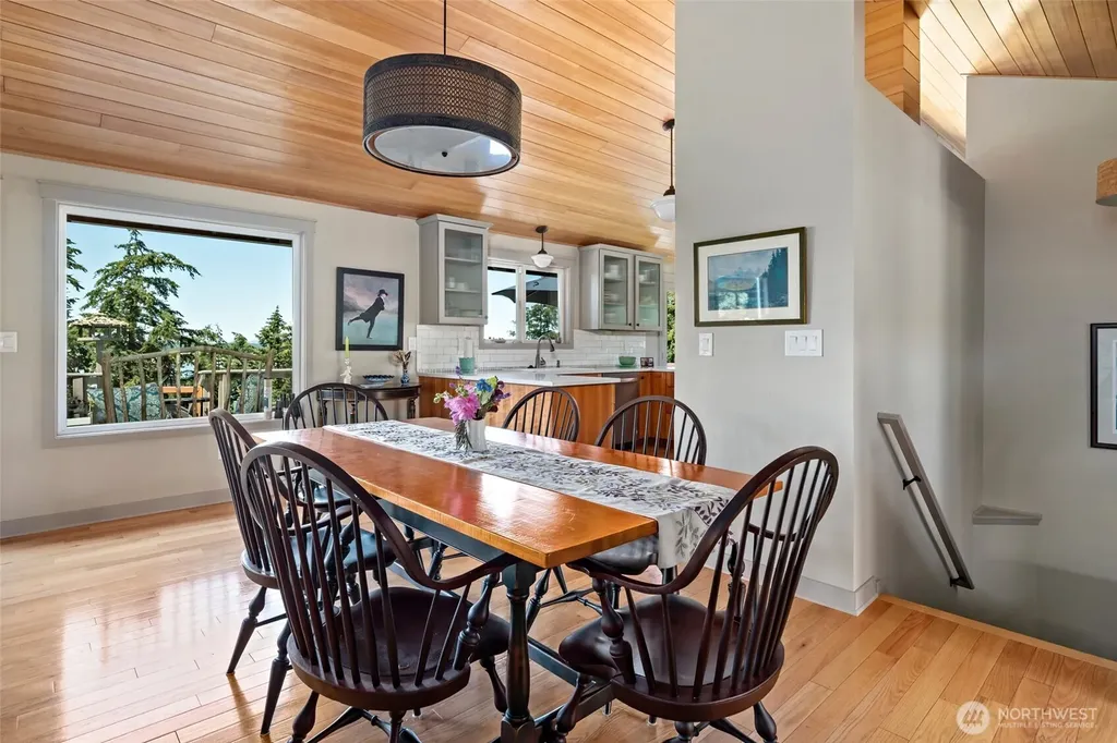 1045 NE Summit Loop Coupeville WA 98239