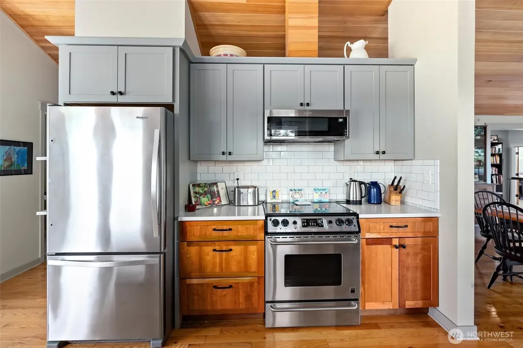 1045 NE Summit Loop Coupeville WA 98239