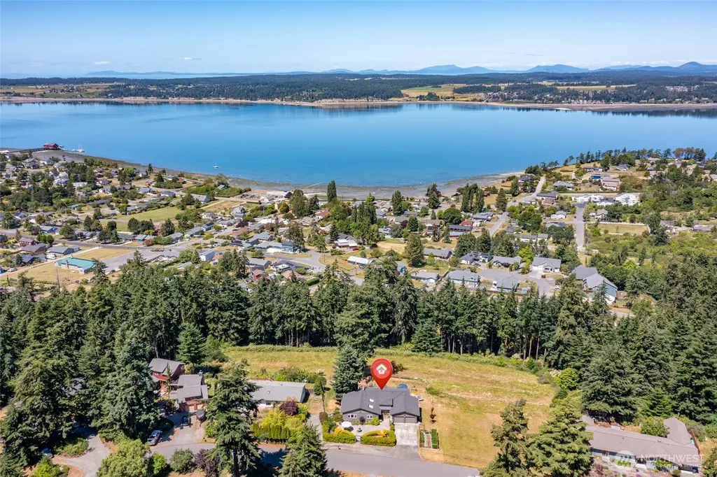 1045 NE Summit Loop Coupeville WA 98239