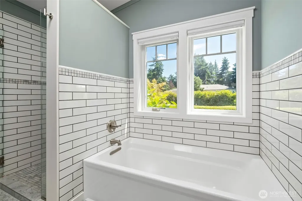 1045 NE Summit Loop Coupeville WA 98239