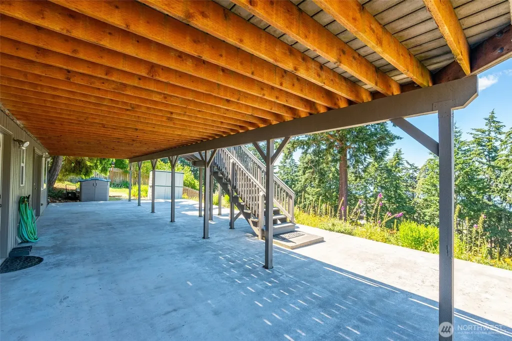 1045 NE Summit Loop Coupeville WA 98239