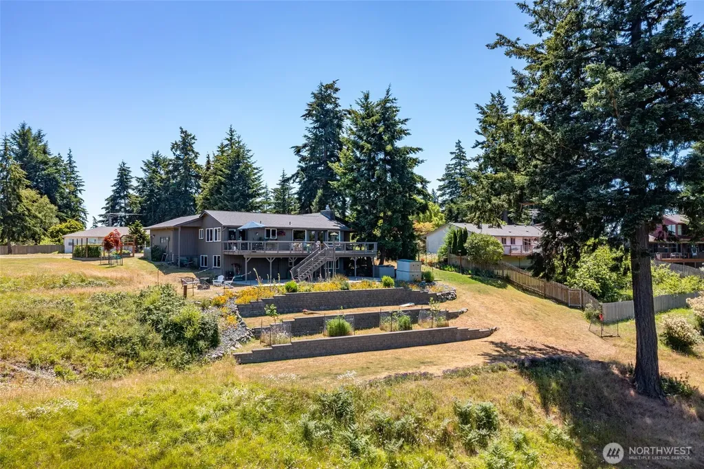1045 NE Summit Loop Coupeville WA 98239