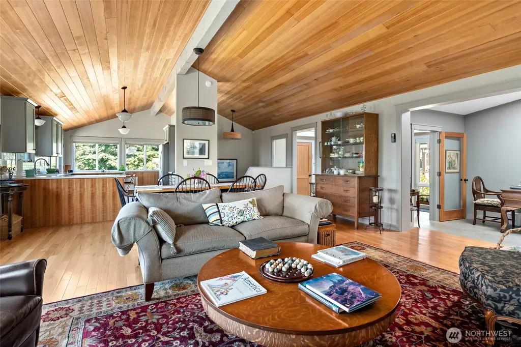 1045 NE Summit Loop Coupeville WA 98239