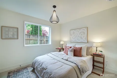 7912 34th Avenue SW Seattle WA 98126