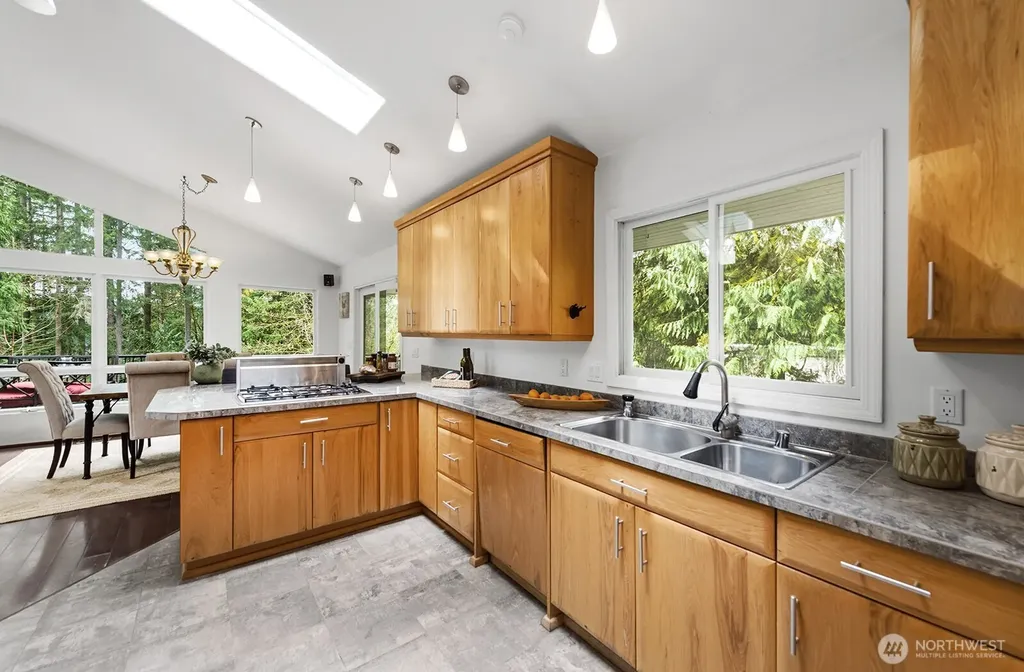 3820 E Ames Lake Drive NE Redmond WA 98053