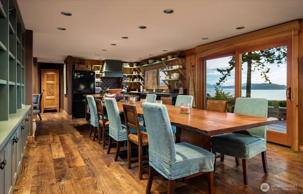5837 Ambleside Loop Anacortes WA 98221
