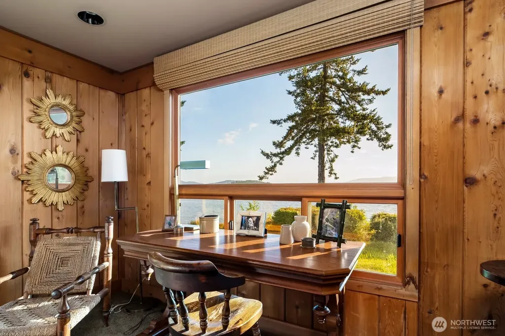 5837 Ambleside Loop Anacortes WA 98221