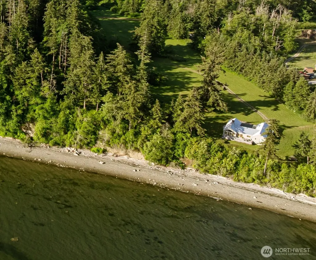 5837 Ambleside Loop Anacortes WA 98221