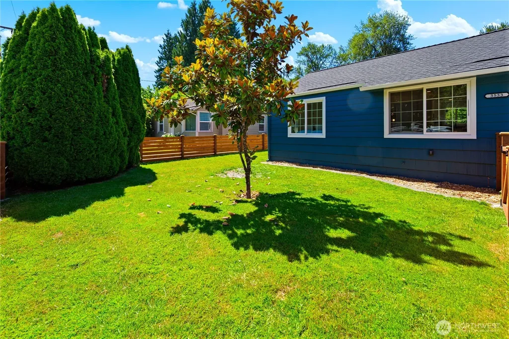 3533 SE 6th Street Renton WA 98058
