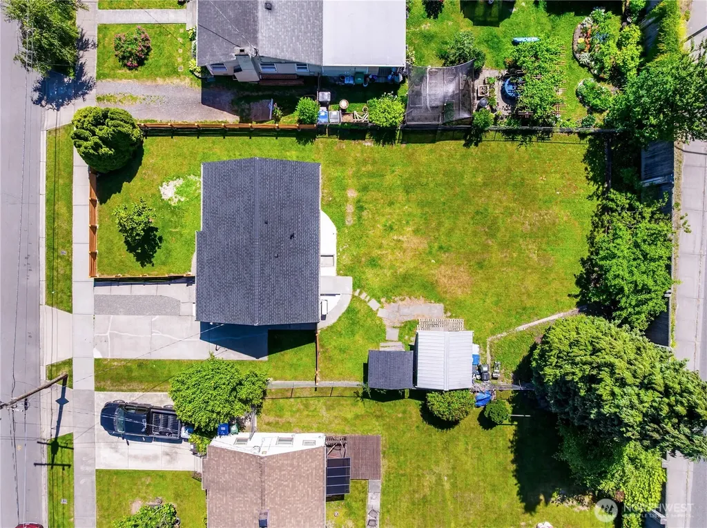 3533 SE 6th Street Renton WA 98058