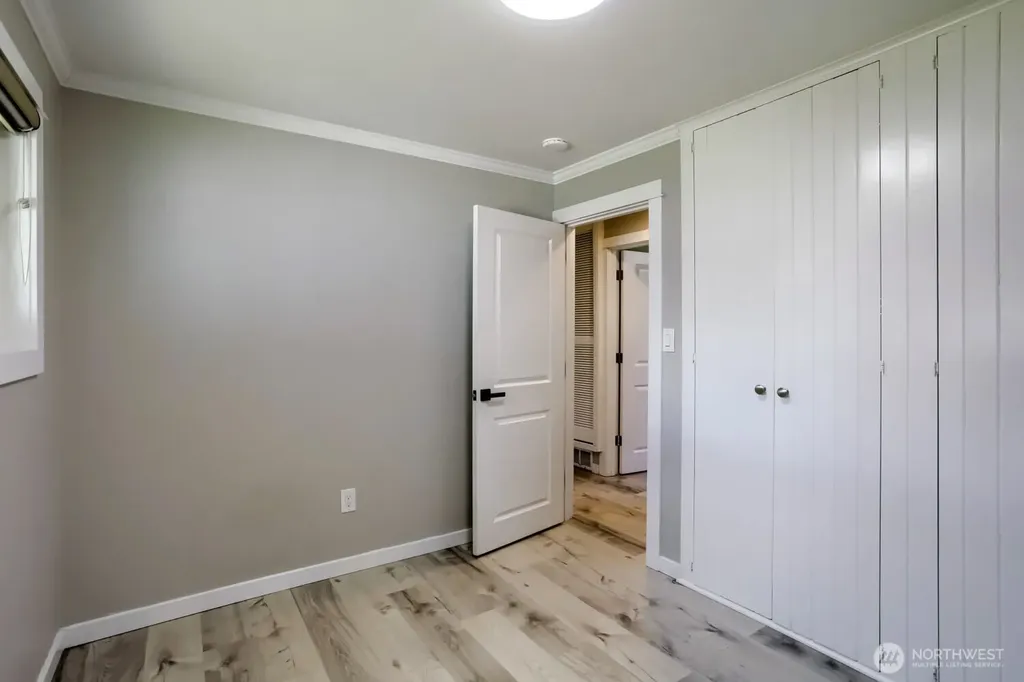 21801 51st Avenue W Mountlake Terrace WA 98043