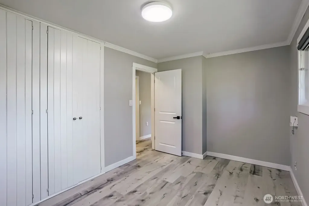 21801 51st Avenue W Mountlake Terrace WA 98043