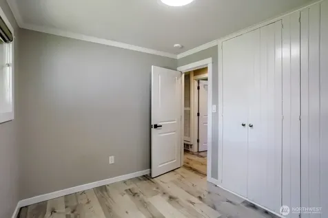 21801 51st Avenue W Mountlake Terrace WA 98043