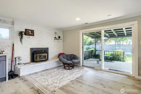 21801 51st Avenue W Mountlake Terrace WA 98043