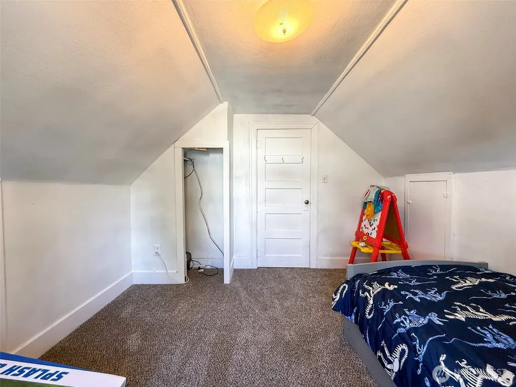 514 Ash Street S Omak WA 98841