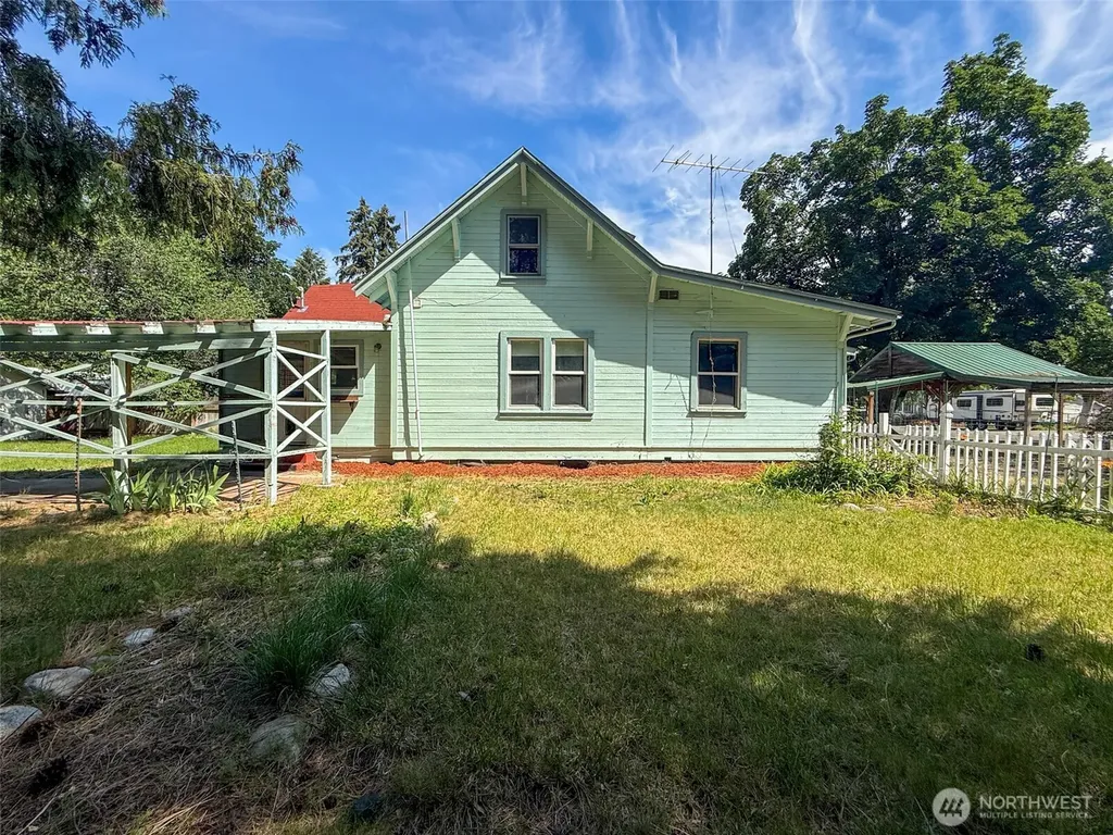 514 Ash Street S Omak WA 98841