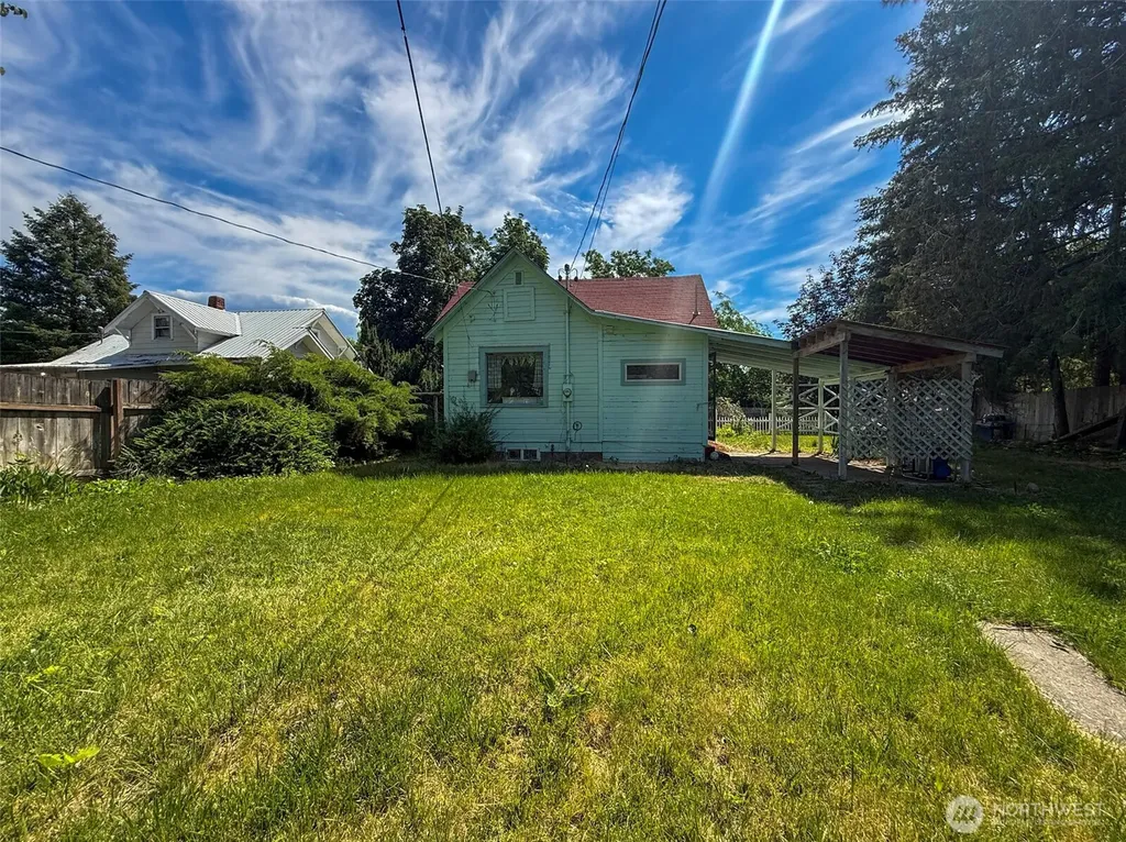 514 Ash Street S Omak WA 98841