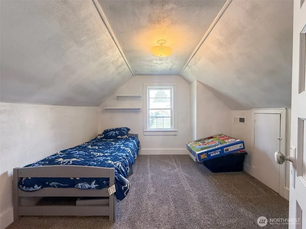 514 Ash Street S Omak WA 98841