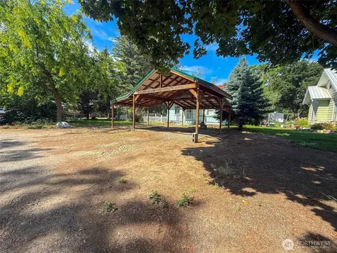 514 Ash Street S Omak WA 98841
