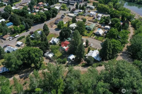 514 Ash Street S Omak WA 98841