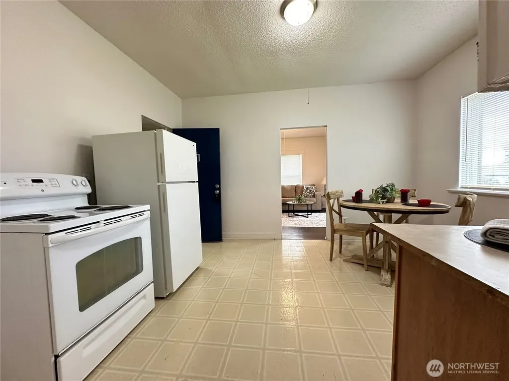 1320 3rd Street Cosmopolis WA 98537
