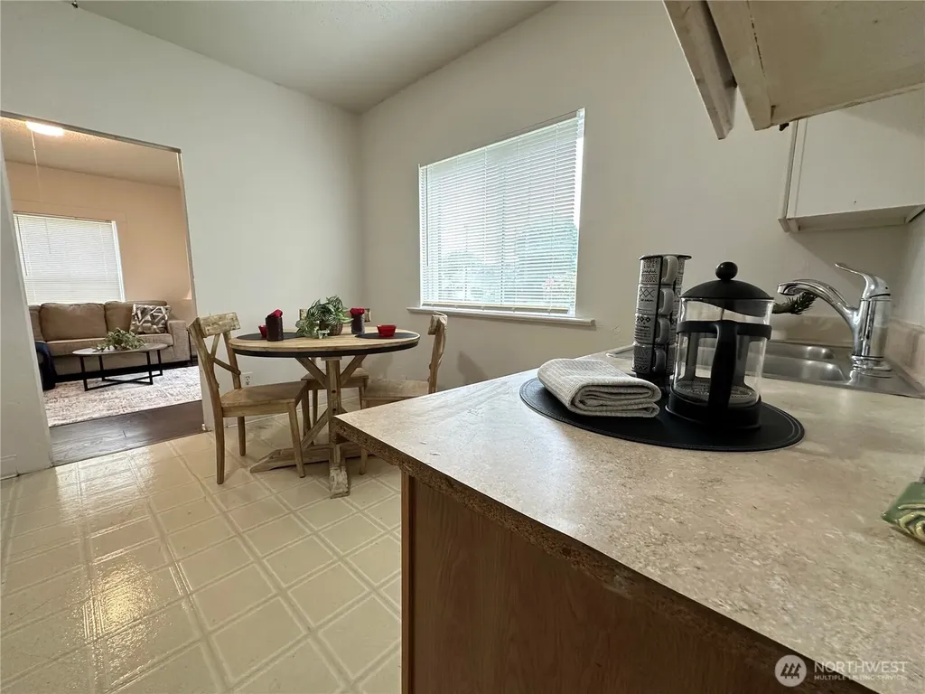 1320 3rd Street Cosmopolis WA 98537