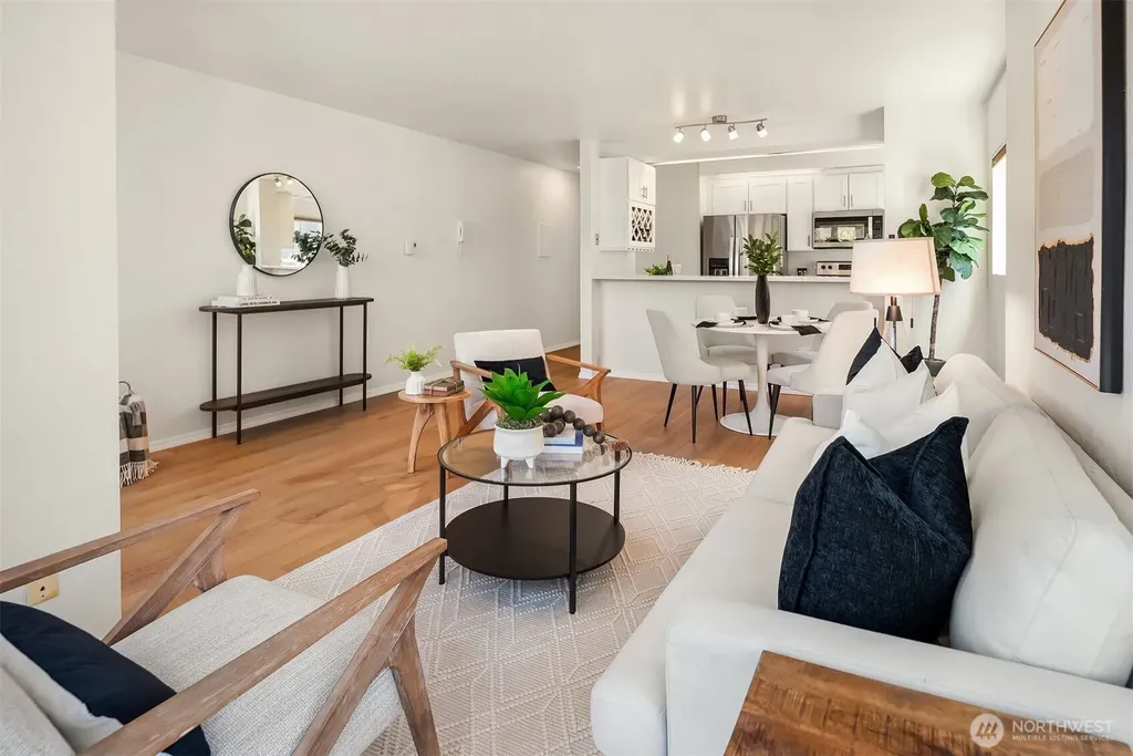 435 Summit Avenue E Seattle WA 98102