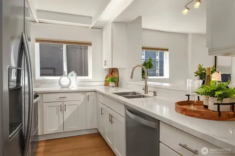 435 Summit Avenue E Seattle WA 98102