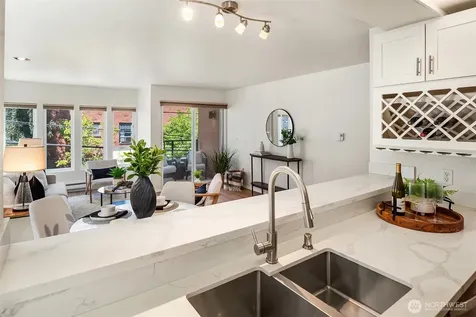 435 Summit Avenue E Seattle WA 98102