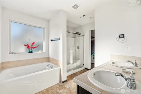11625 10th Place W Everett WA 98204