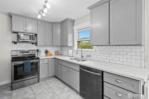 3735 N 29th Street Tacoma WA 98407