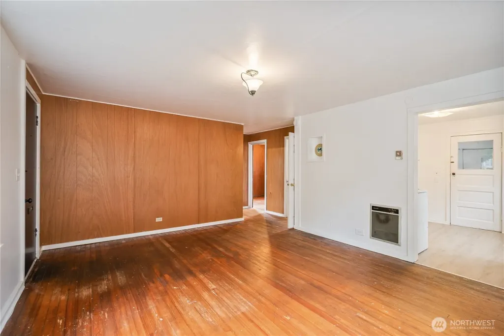 1158 10th Avenue Longview WA 98632